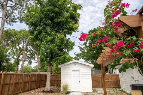 7979 48th Avenue N St Petersburg FL 33709