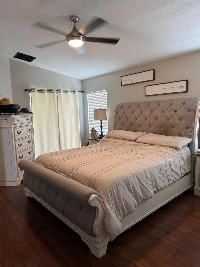 41430 Roger Giles Road Umatilla FL 32784