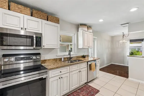 3912 W Leila Avenue Tampa FL 33616