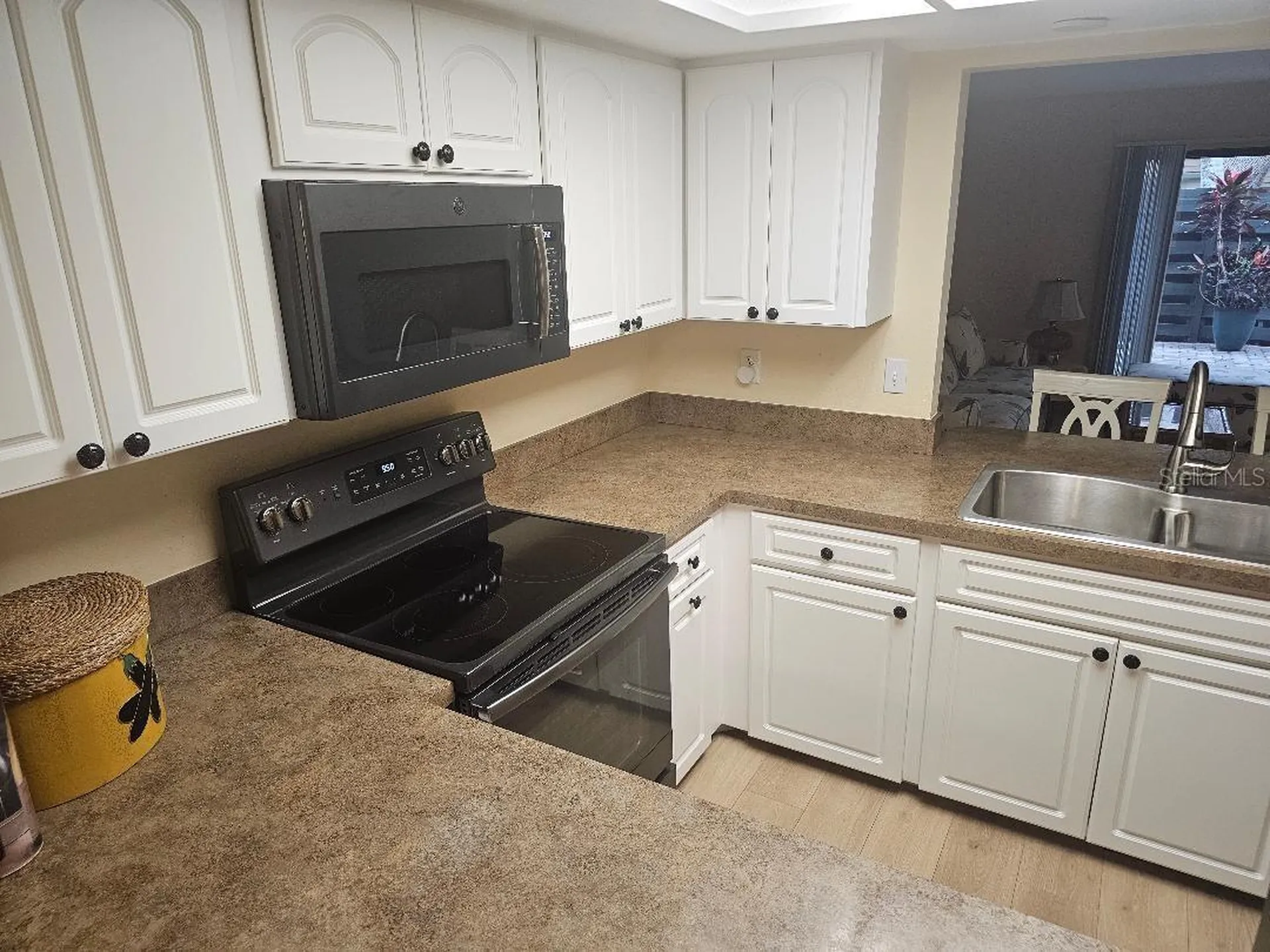 956 Sunridge Drive Sarasota FL 34234