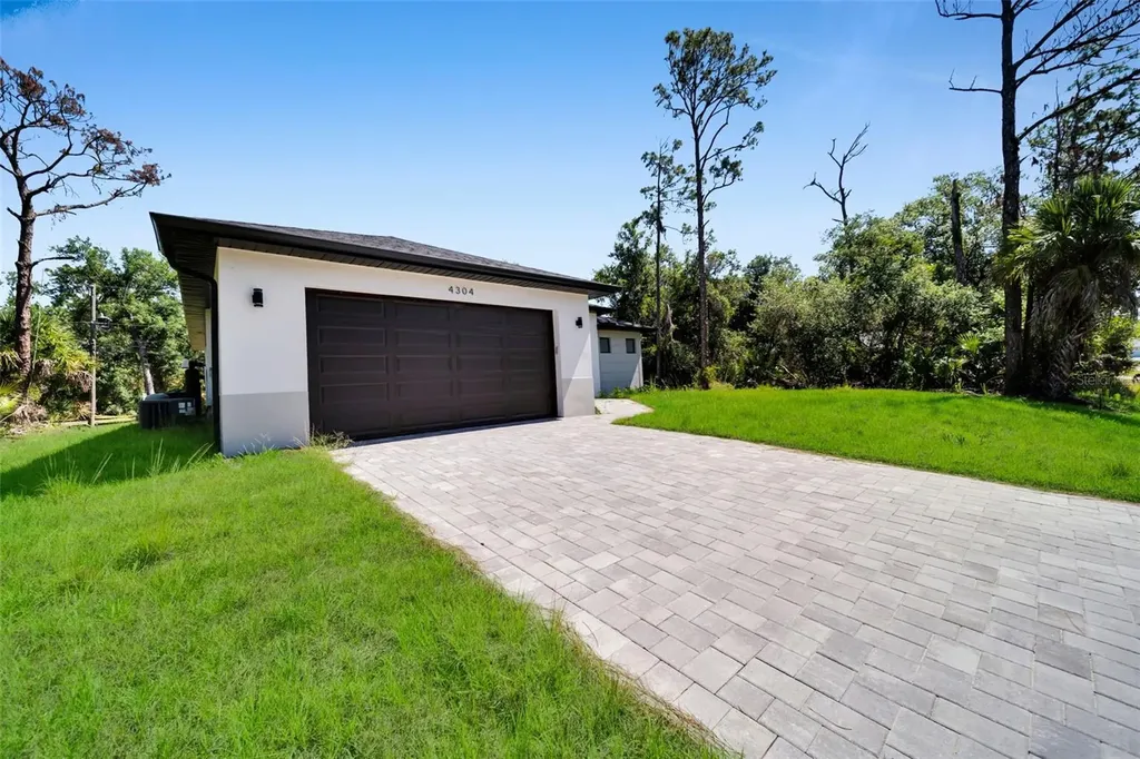 4304 Kaskin Avenue North Port FL 34286