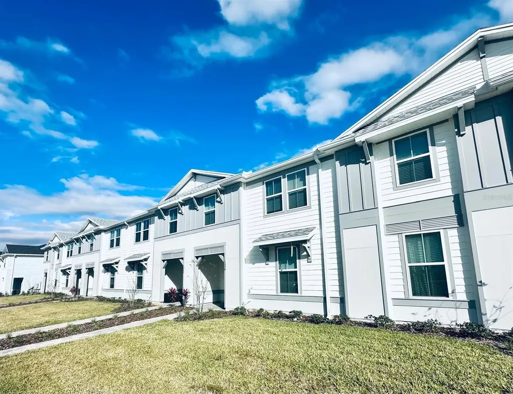 1256 Blue Paradise Drive Clermont FL 34714