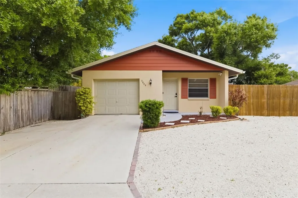 3049 Gypsy Street Sarasota FL 34231