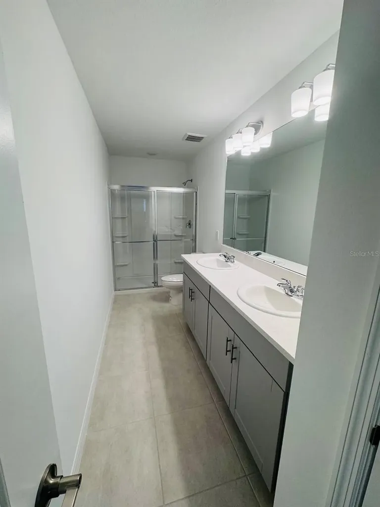 3192 Skyline Loop Kissimmee FL 34758