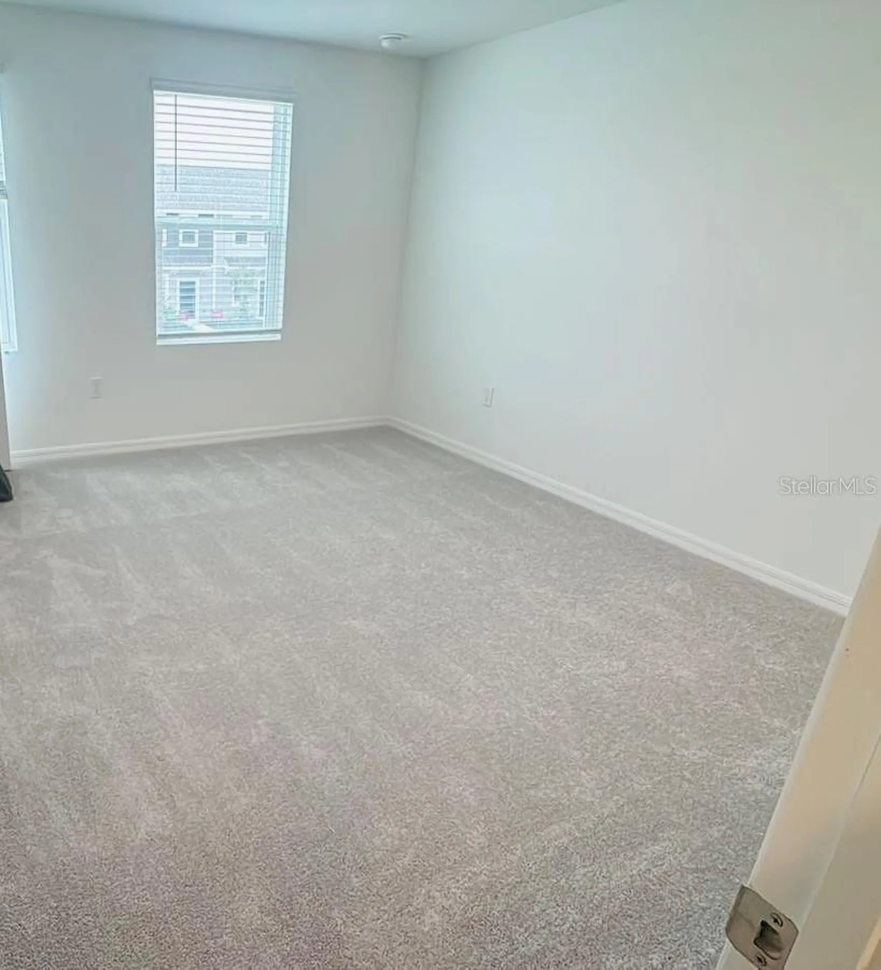 3192 Skyline Loop Kissimmee FL 34758