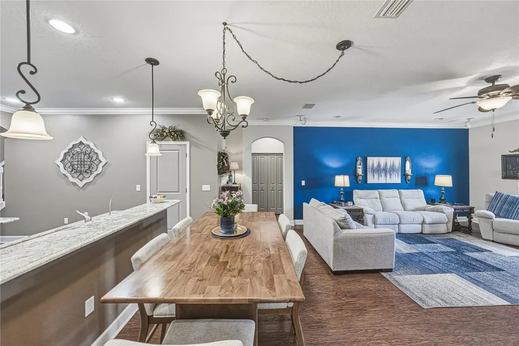 1713 Via Palermo Street Plant City FL 33566