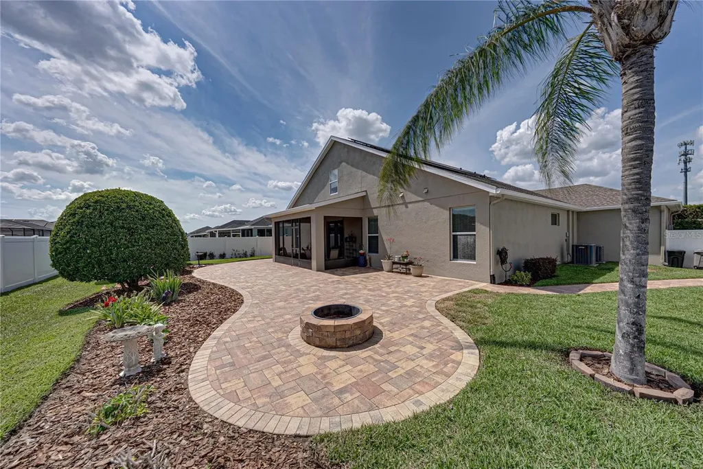 1713 Via Palermo Street Plant City FL 33566