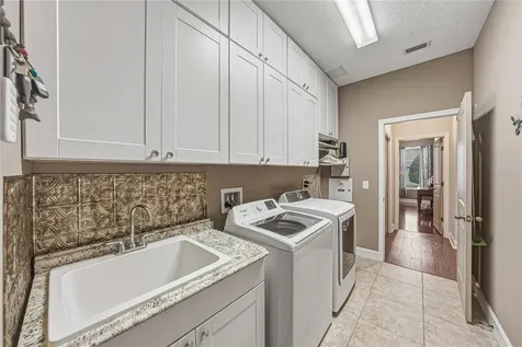 1713 Via Palermo Street Plant City FL 33566