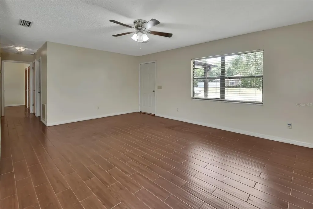 552 S Annapolis Drive Deltona FL 32725