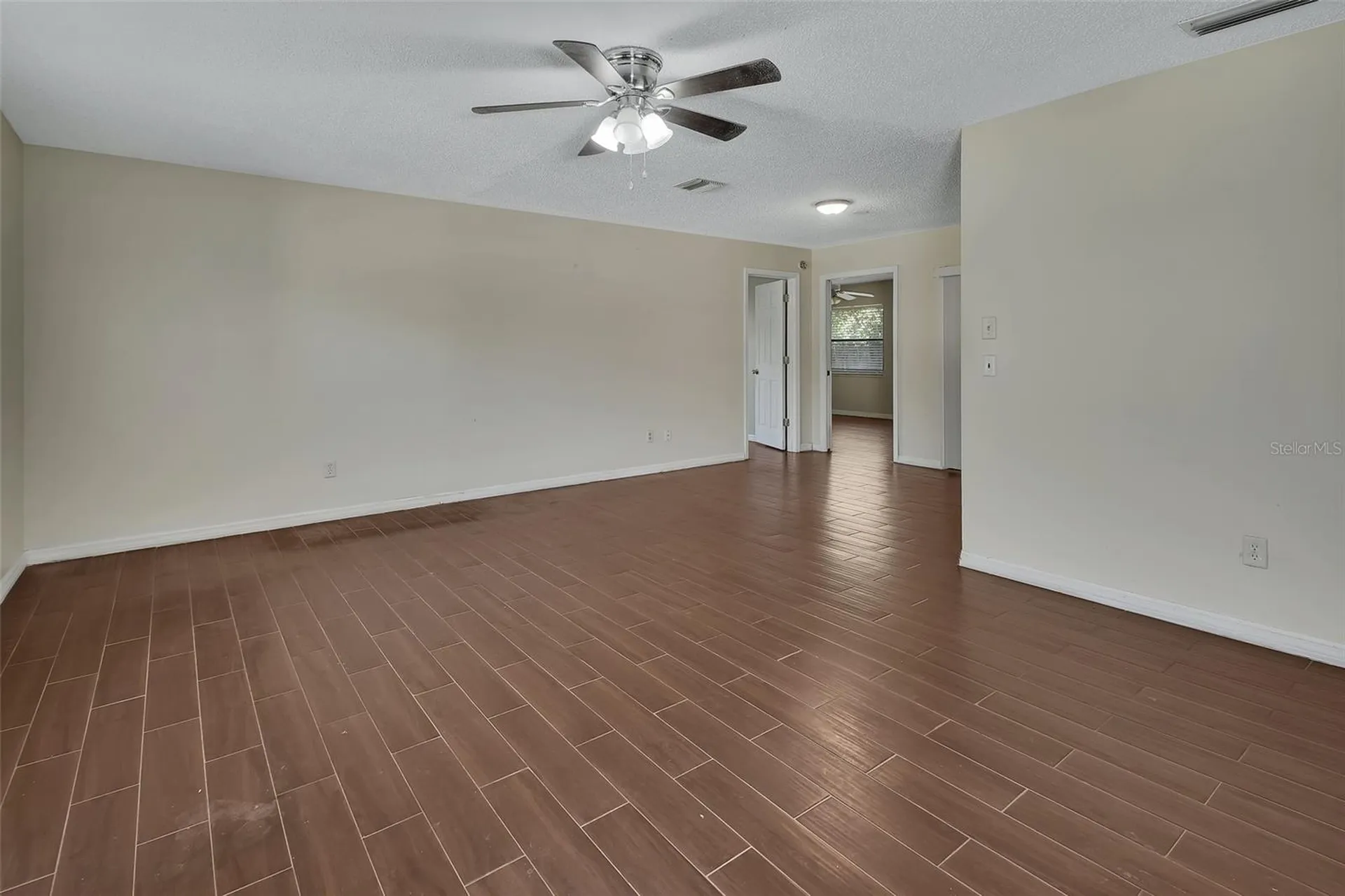 552 S Annapolis Drive Deltona FL 32725
