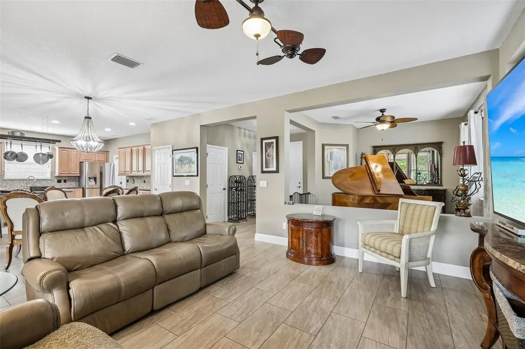 508 Narrow View Lane Groveland FL 34736