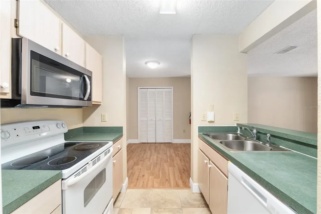 3705 SW 27th Street Gainesville FL 32608