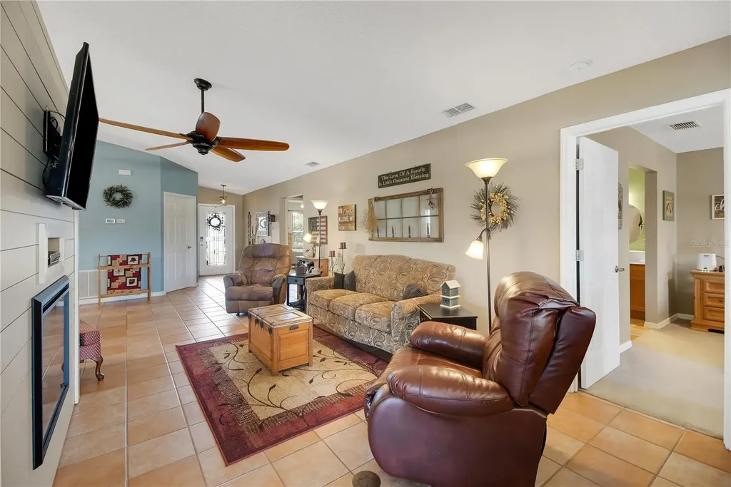 32742 Westwood Loop Leesburg FL 34748