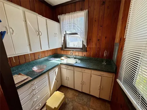 1215 NW 12th Avenue Gainesville FL 32601