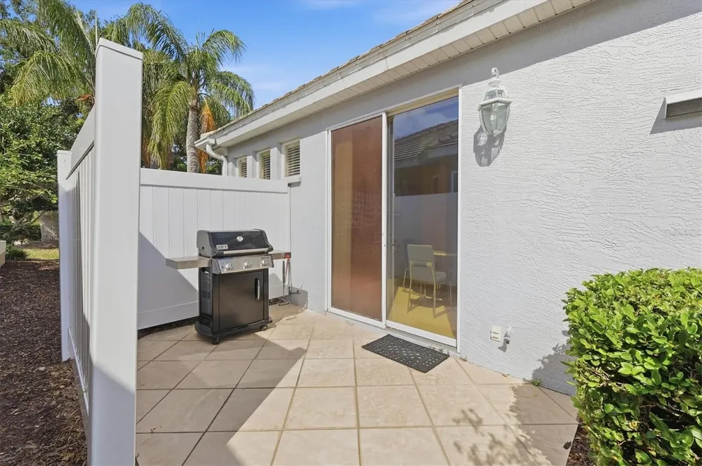 7131 Kensington Court University Park FL 34201