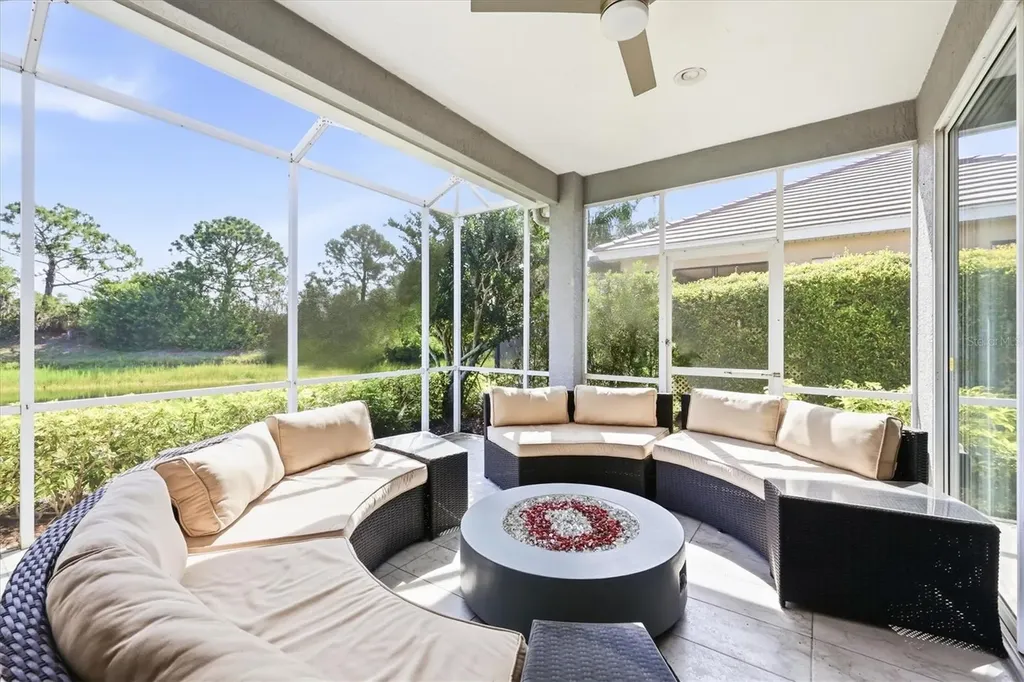 7131 Kensington Court University Park FL 34201