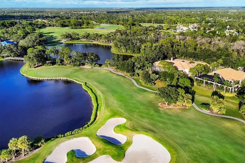 7131 Kensington Court University Park FL 34201