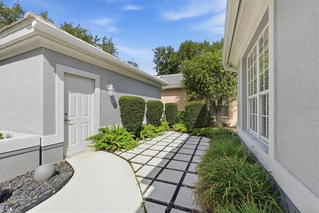 7131 Kensington Court University Park FL 34201