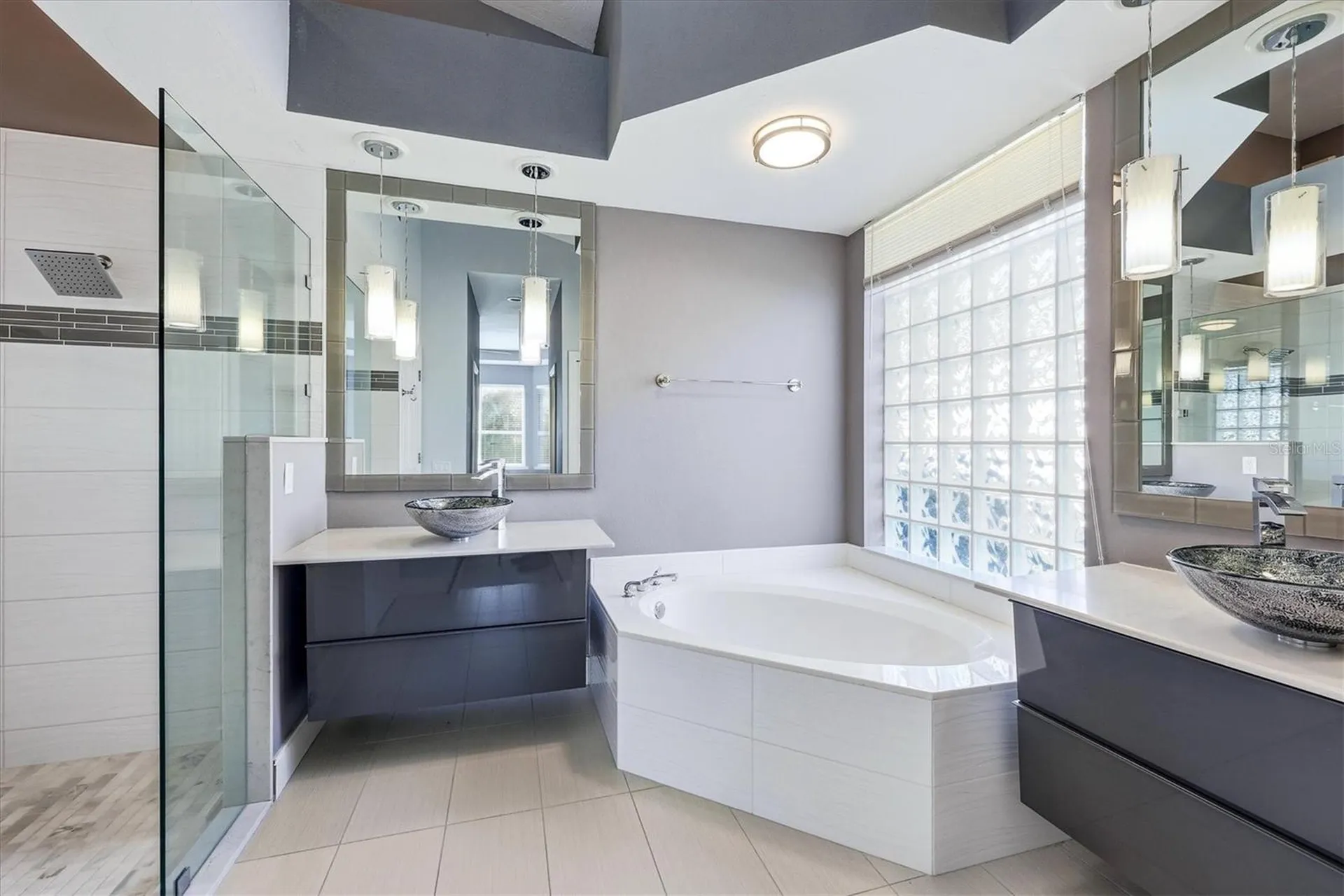 7131 Kensington Court University Park FL 34201