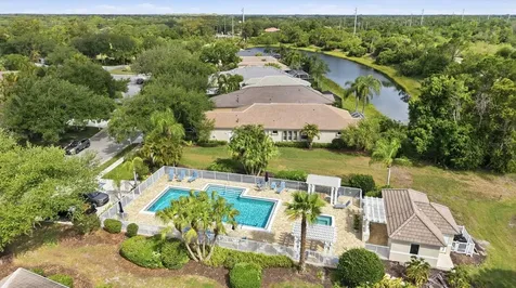 7131 Kensington Court University Park FL 34201