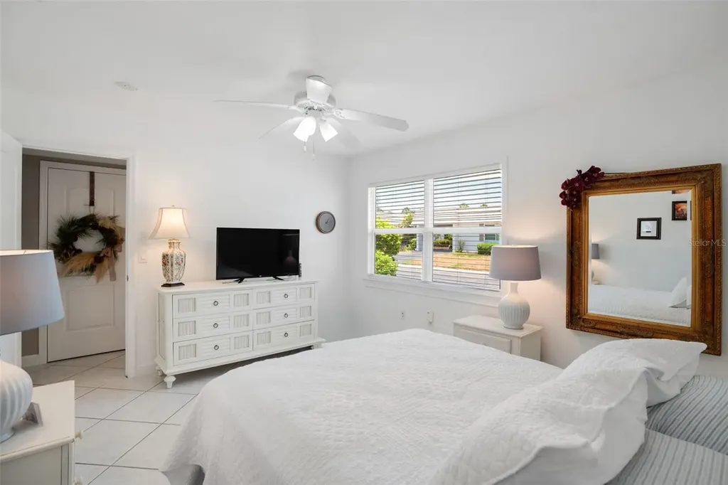 2330 Riverbluff Parkway Sarasota FL 34231