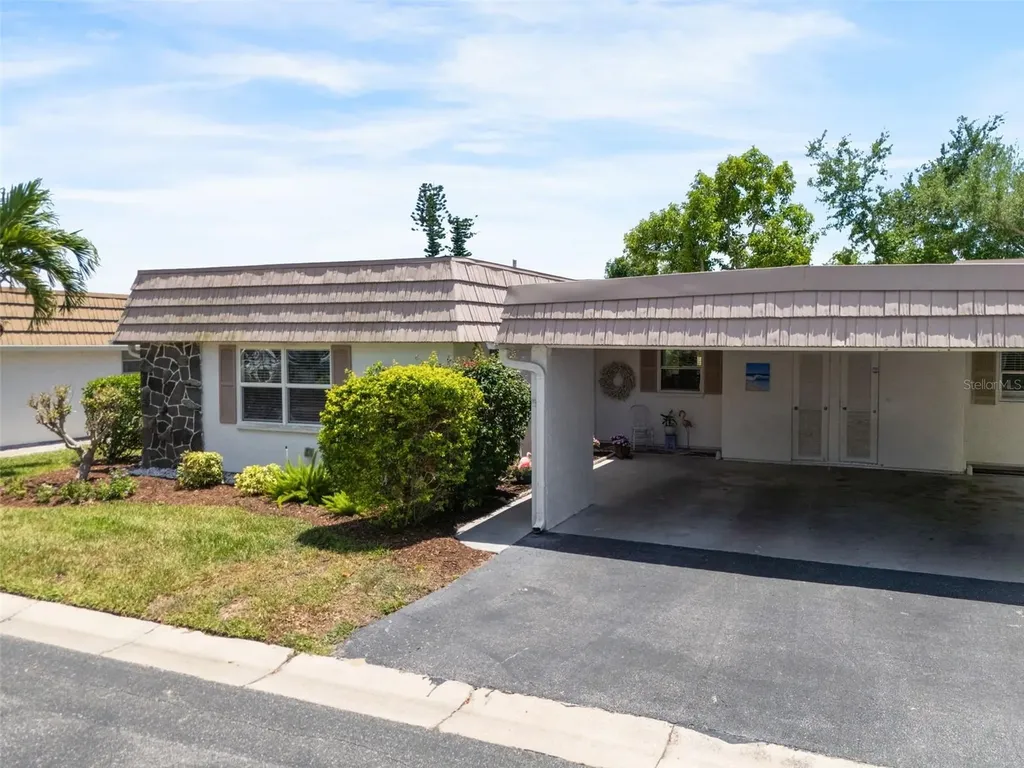 2330 Riverbluff Parkway Sarasota FL 34231