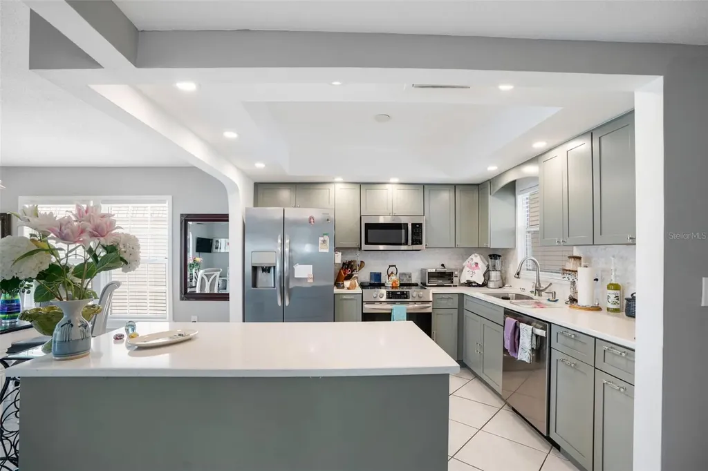 2330 Riverbluff Parkway Sarasota FL 34231