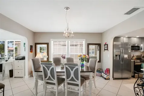 2330 Riverbluff Parkway Sarasota FL 34231