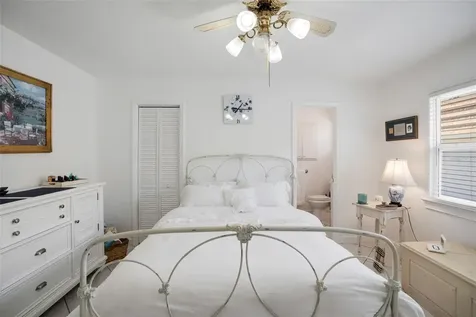 2330 Riverbluff Parkway Sarasota FL 34231