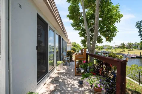 2330 Riverbluff Parkway Sarasota FL 34231