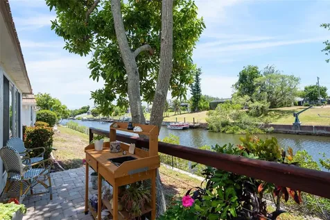 2330 Riverbluff Parkway Sarasota FL 34231