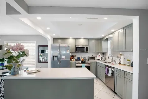2330 Riverbluff Parkway Sarasota FL 34231