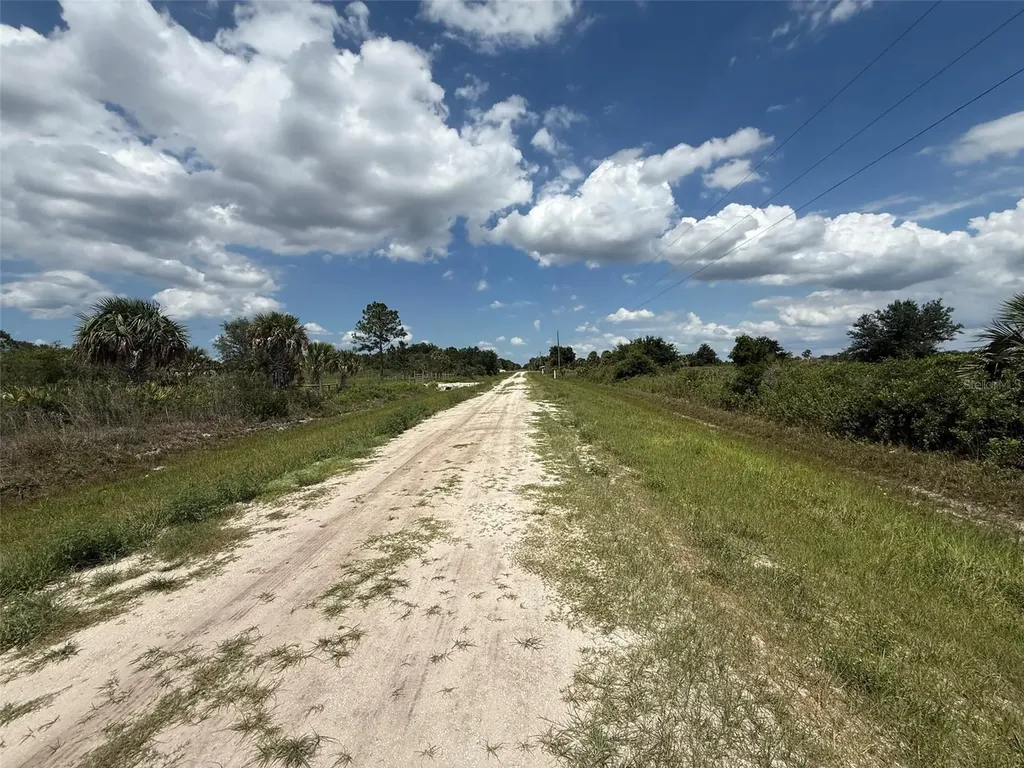 16162 NW 290th Street Okeechobee FL 34972