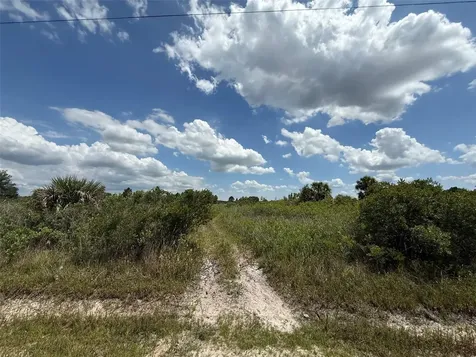 16162 NW 290th Street Okeechobee FL 34972