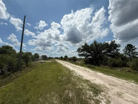 16162 NW 290th Street Okeechobee FL 34972