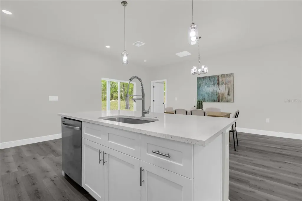 1233 W Shady Lane Dunnellon FL 34434