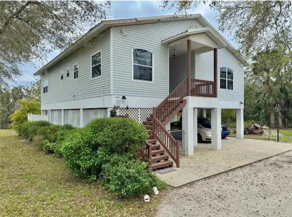 1160 Mill Creek Bradenton FL 34212