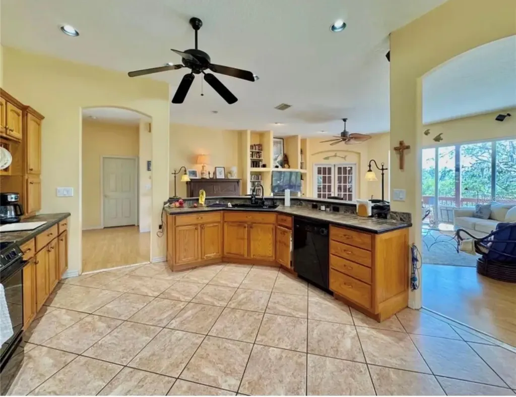 1160 Mill Creek Bradenton FL 34212