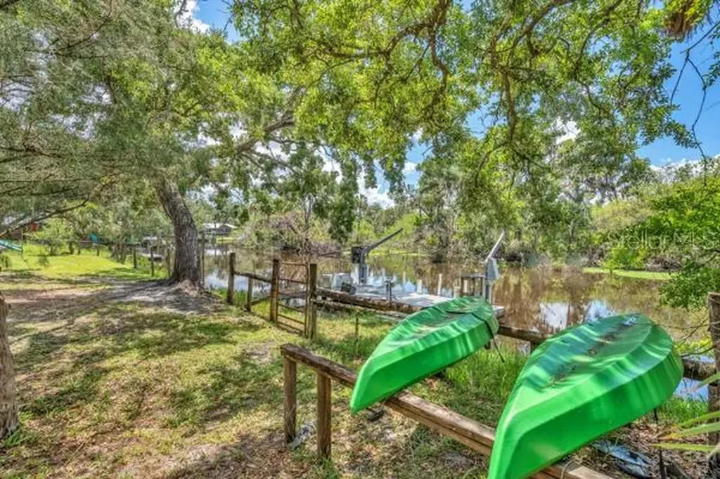 1160 Mill Creek Bradenton FL 34212