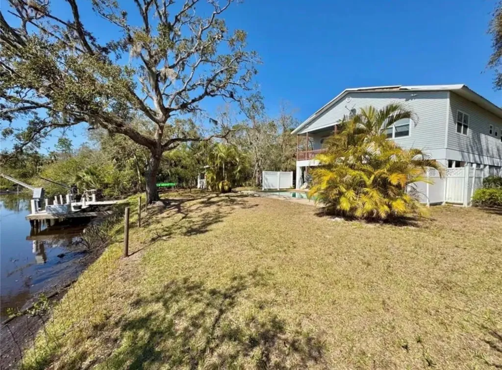 1160 Mill Creek Bradenton FL 34212