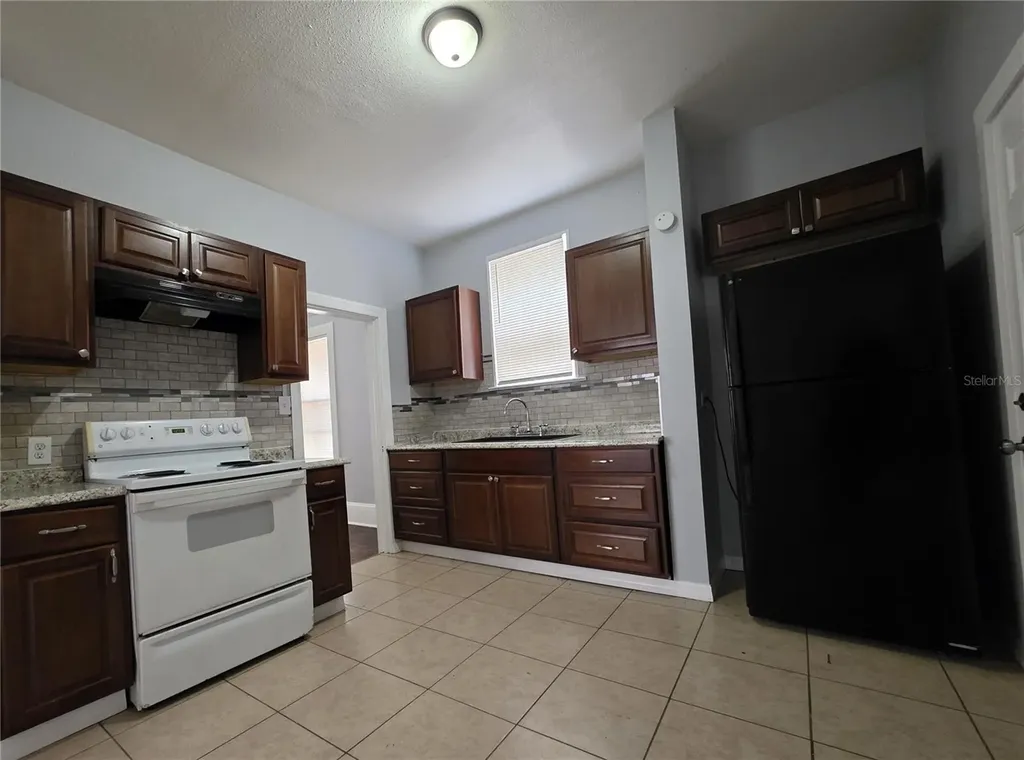 676 Bridal Avenue Jacksonville FL 32205