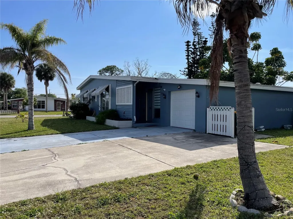 2171 Birchcrest Boulevard Port Charlotte FL 33952