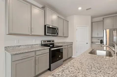 520 158th Street E Bradenton FL 34212