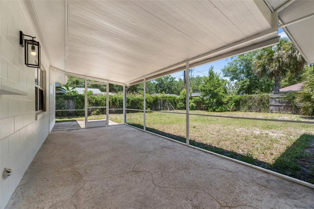 5609 Valley Oak Road Orlando FL 32808
