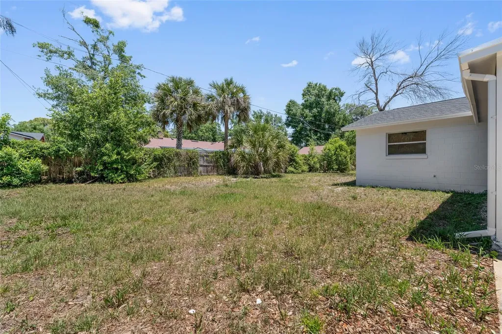 5609 Valley Oak Road Orlando FL 32808
