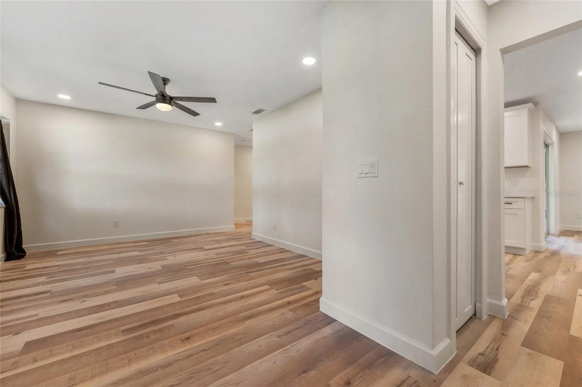 5609 Valley Oak Road Orlando FL 32808