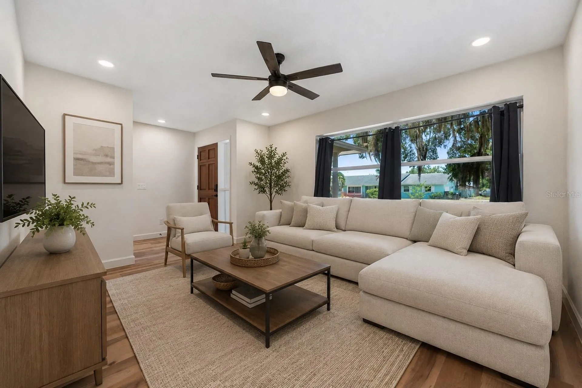 5609 Valley Oak Road Orlando FL 32808