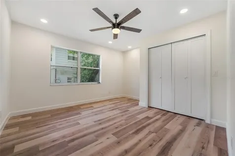 5609 Valley Oak Road Orlando FL 32808