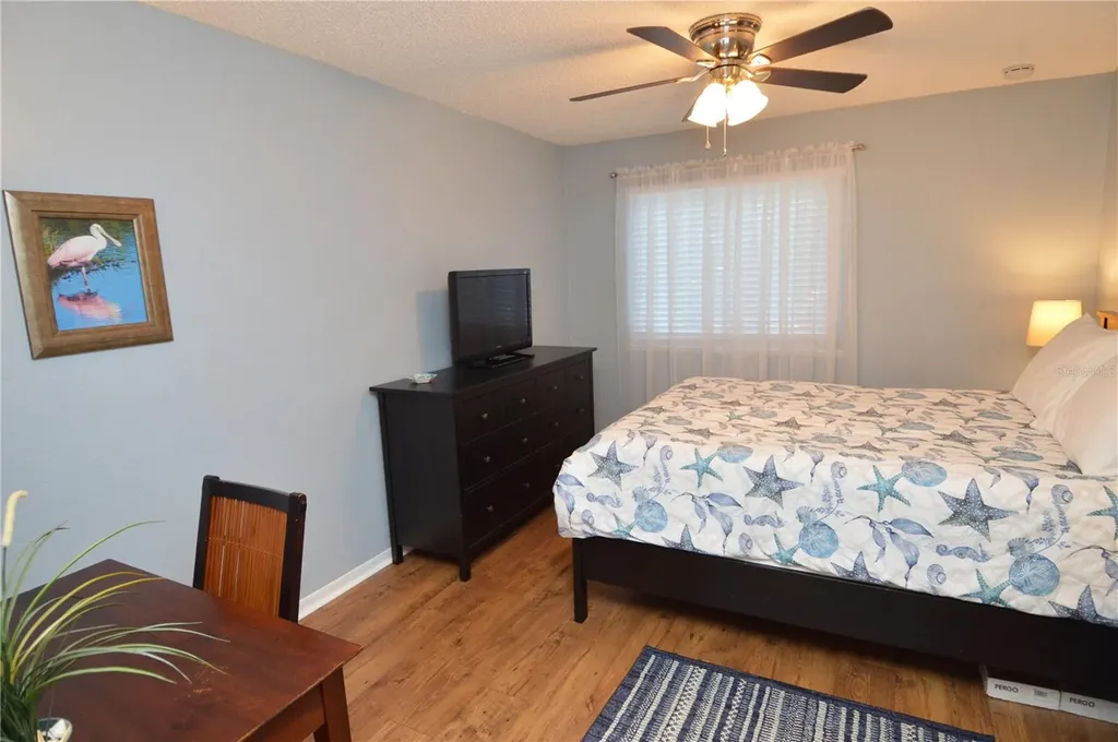 10263 Gandy Boulevard N St Petersburg FL 33702