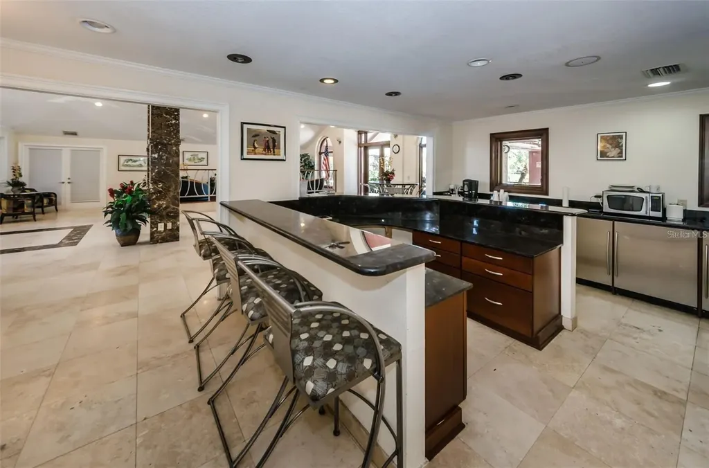 10263 Gandy Boulevard N St Petersburg FL 33702